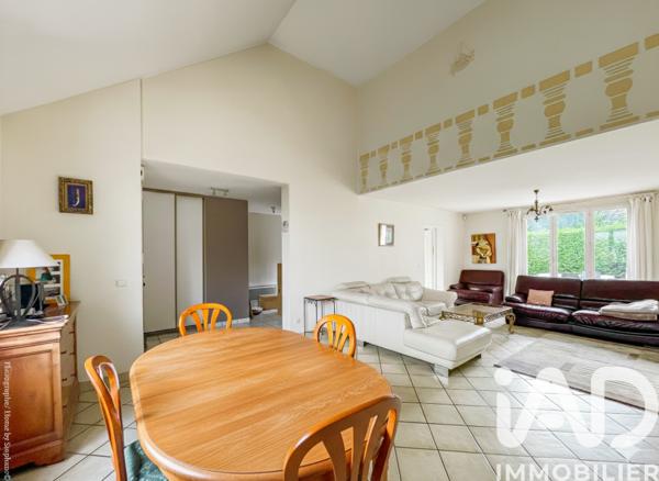 Maison à vendre 7 pièces 145 m² Ecquevilly