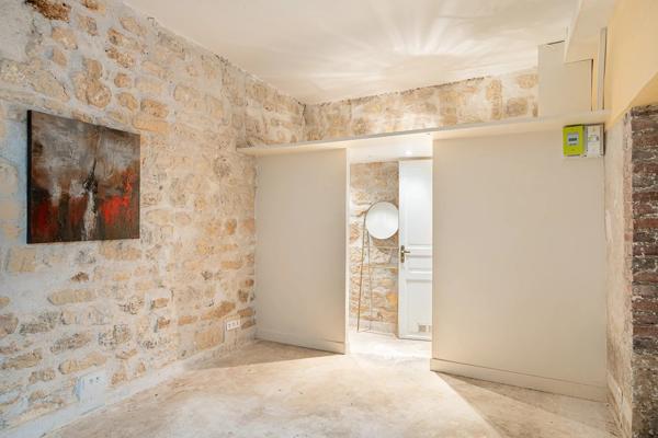 Paris 6e - Saint-Germain-des-Prés - 1 pièce - 20.46 m²