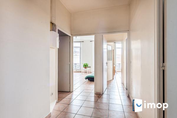 Lumineux 3 pièces quartier Belsunce