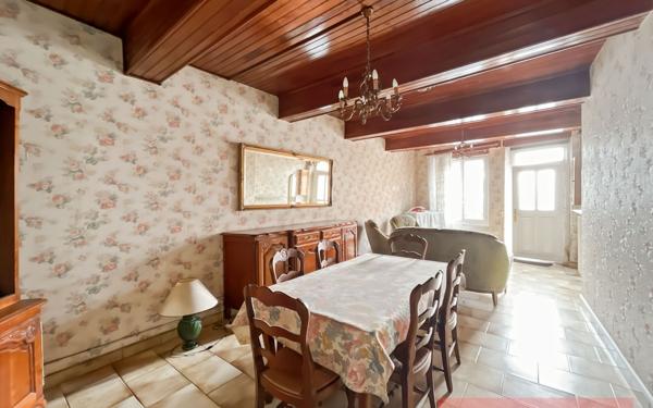 Maison à vendre    4 pièces •  Lisle-sur-Tarn