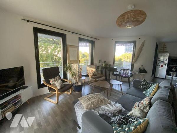 BORDEAUX LAC
Magnifique Appartement avec balcon terrasse de 26 m² sur chambre et séjour cuisin...