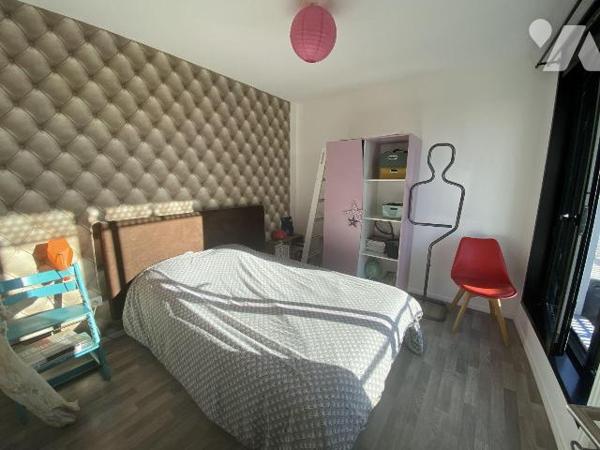 BORDEAUX LAC
Magnifique Appartement avec balcon terrasse de 26 m² sur chambre et séjour cuisin...