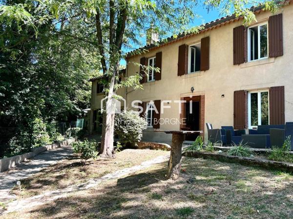 Jolie maison en pierre rénovée