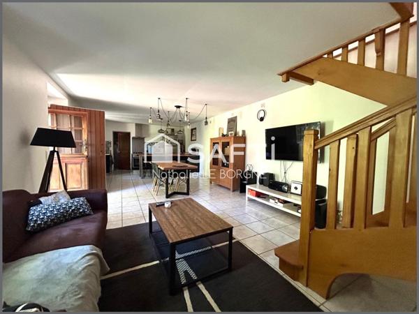 Jolie maison en pierre rénovée