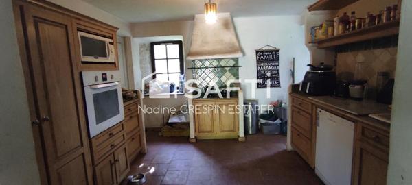 Montaigu-de-Quercy Ensemble de deux gîtes en pierre, avec piscine et grand terrain