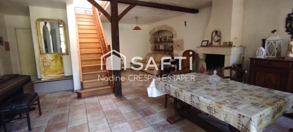 Montaigu-de-Quercy Ensemble de deux gîtes en pierre, avec piscine et grand terrain