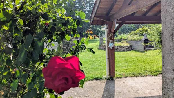 Maison individuelle avec dépendances