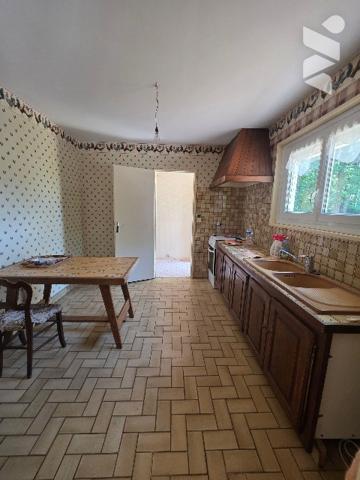 Maison familiale avec grand jardin – Château-Renault (37110)