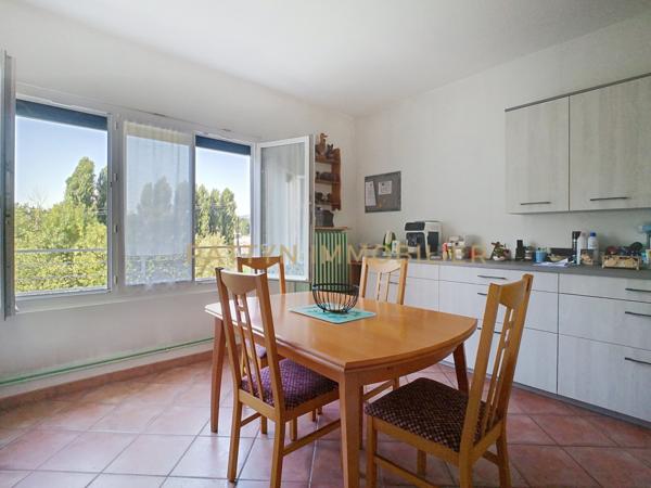 Neuville-sur-Saône (69250) Idéal investisseur – 83 m² – DPE C – Chaudière neuve – 7 min du centre – Neuville-sur-Saône