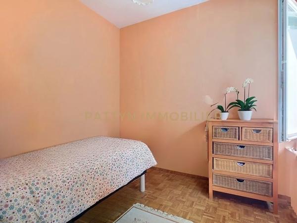 Neuville-sur-Saône (69250) Idéal investisseur – 83 m² – DPE C – Chaudière neuve – 7 min du centre – Neuville-sur-Saône