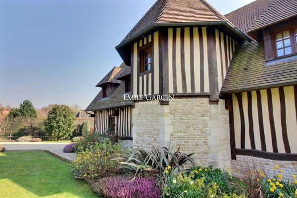 Normandie  - Proche Cabourg - Maison à vendre - 4 chambres -Jardin - Piscine