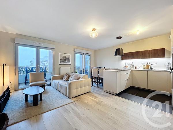 Appartement F4 à vendre  4 pièces - 83 m2 NOISY LE GRAND - 93