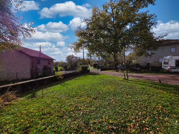 Maison à vendre 4 pièces SAINT LAURENT SUR GORRE (87)