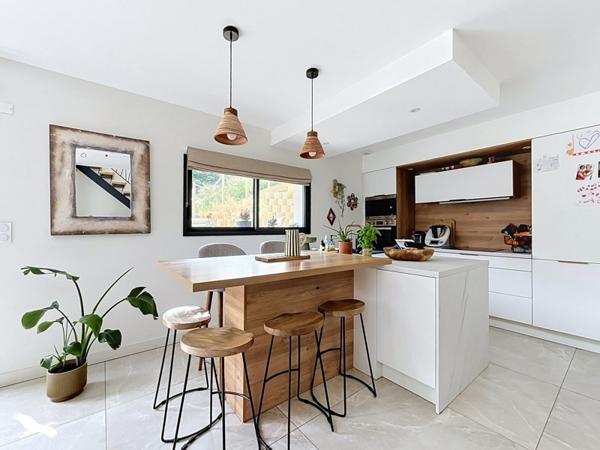 Maison 756 000 € Bayonne 5 p 128 m² DPE B