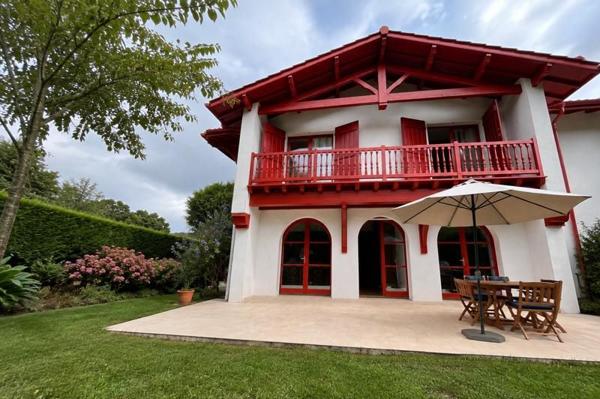 Maison à vendre 970 000 € Saint-Jean-de-Luz 5 p 190 m² DPE C