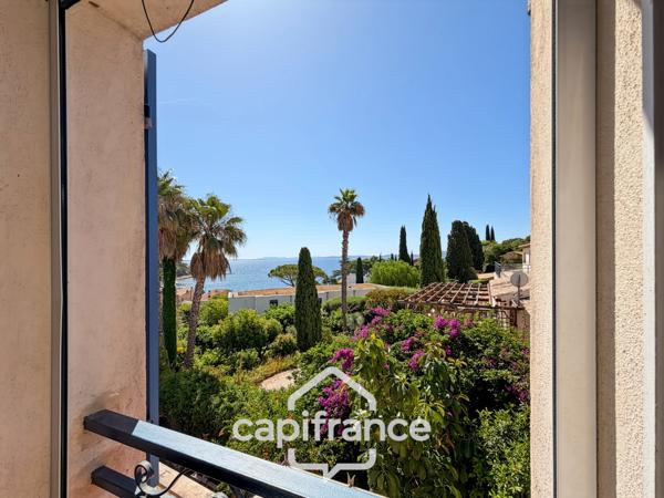 EXCLUSIVITÉ à CARQUEIRANNE - PLAGE DU PRADON - VUE MER - DEUX HABITATIONS INDÉPENDANTES