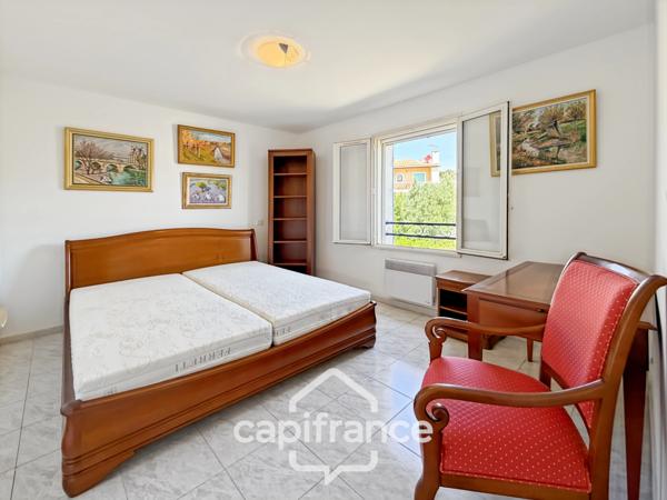 EXCLUSIVITÉ à CARQUEIRANNE - PLAGE DU PRADON - VUE MER - DEUX HABITATIONS INDÉPENDANTES