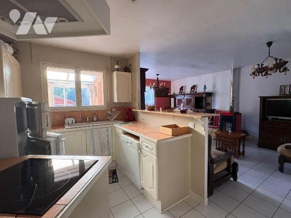 Maison à Vendre à Castanet-Tolosan (31320) en Haute-Garonne (31)

Au centre de Castanet-Tolos...