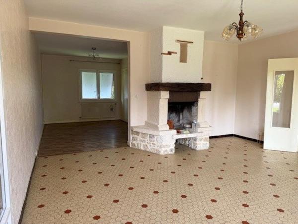 Maison individuelle sur sous-sol avec jardin clôt