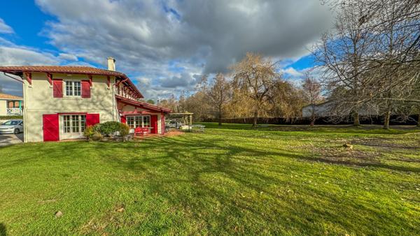 Sanguinet (40460) Magnifique propriété rénovée proche du lac