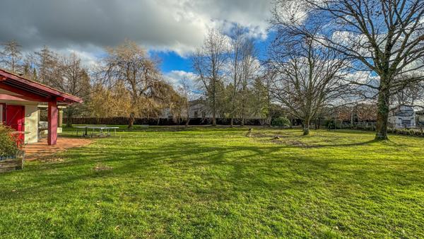 Sanguinet (40460) Magnifique propriété rénovée proche du lac