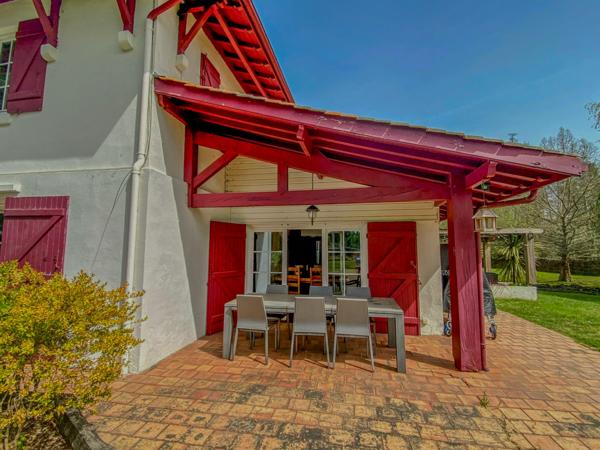 Sanguinet (40460) Magnifique propriété rénovée proche du lac