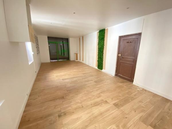 Local Commercial Quartier Barrière de Paris