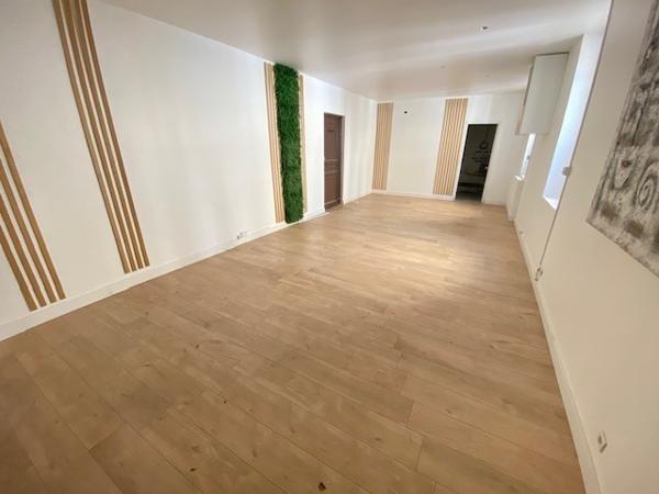 Local Commercial Quartier Barrière de Paris