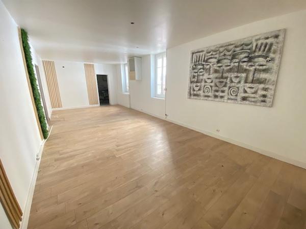 Local Commercial Quartier Barrière de Paris