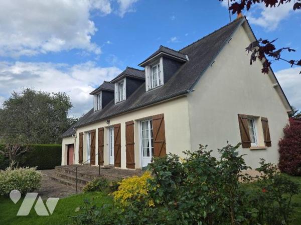 CEAUCE- Jolie maison avec belle parcelle de terrain et dépendance.

Maison d'habitation compr...