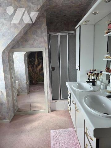 CEAUCE- Jolie maison avec belle parcelle de terrain et dépendance.

Maison d'habitation compr...