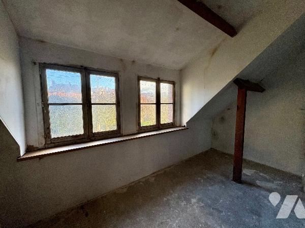 MAISON A RENOVER DANS UN JOLI CADRE