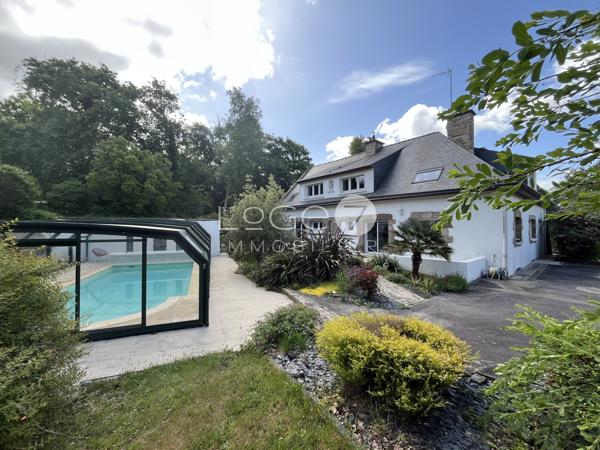 Maison 7 pièce(s) 4 chambre(s) 252 m²