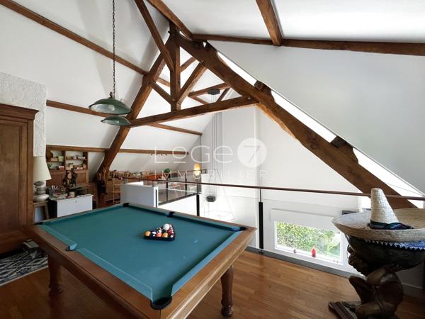 Maison 7 pièce(s) 4 chambre(s) 252 m²