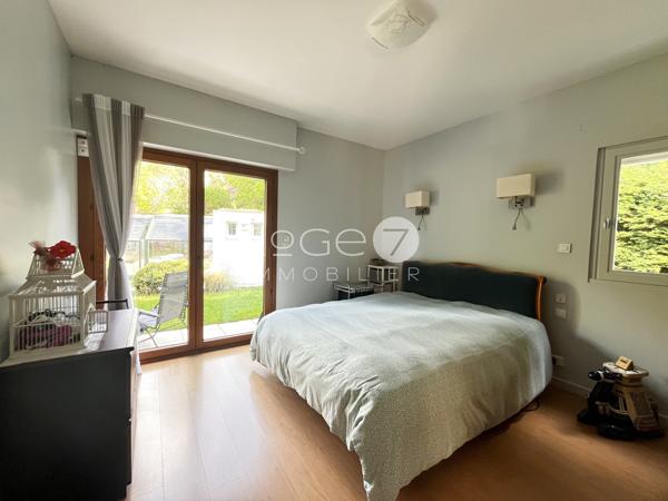 Maison 7 pièce(s) 4 chambre(s) 252 m²