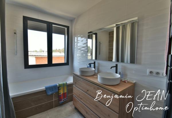 Belle villa plain-pied à Villeneuve, proche de Cers