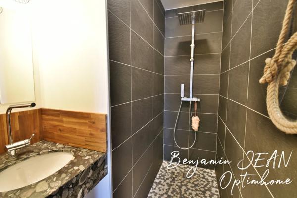 Belle villa plain-pied à Villeneuve, proche de Cers