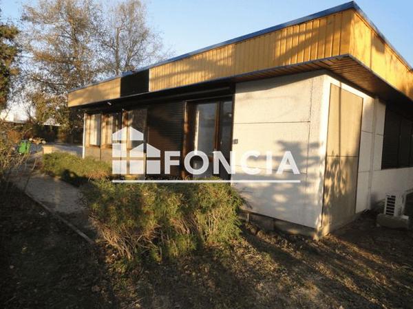 Location Local commercial 1 pièce 13.2 m² - 11 RUE ARISTIDE BERGES Domene 38420