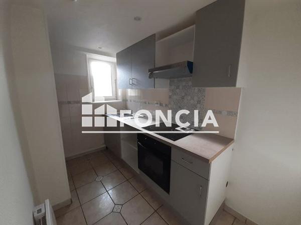 Location Appartement 2 pièces 43 m² - 36 RUE DE PARIS Corbeil Essonnes 91100