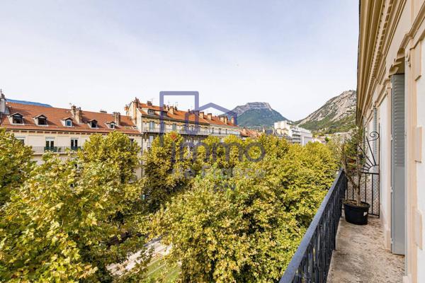 Dernier étage et traversant