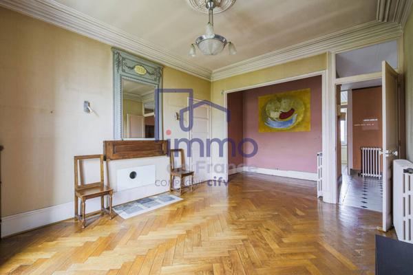 Dernier étage et traversant