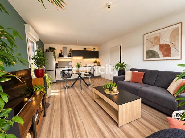Appartement
         3 pièces
        - 63 m² Exclusivité 195 000 € *