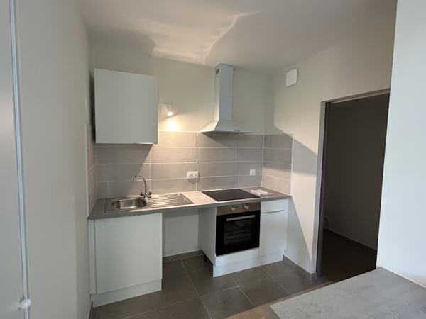 CARCASSONNE - T2 - APT NEUF - PLACE STATIONNEMENT PRIVATIVE