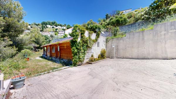 NICE - OUEST / LA COSTIÈRE : TERRAIN CONSTRUCTIBLE DE 2282M²