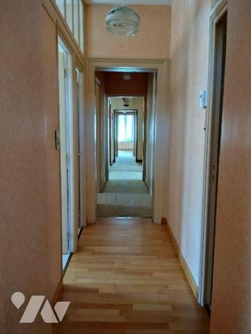 Nous vous proposons ce bien de qualité situé à CRECY SUR SERRE, centre bourg, offrant de beaux ...