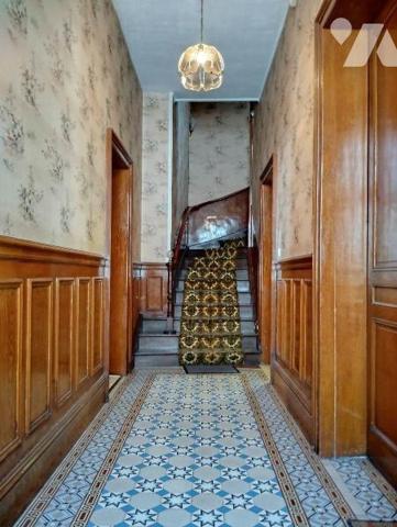 Nous vous proposons ce bien de qualité situé à CRECY SUR SERRE, centre bourg, offrant de beaux ...