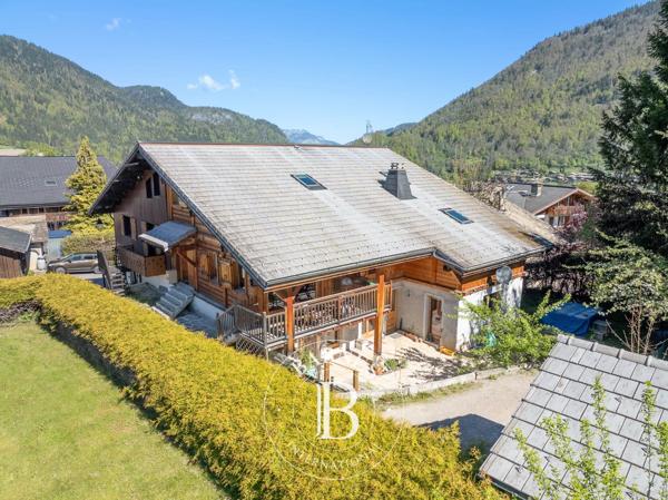 Morzine, Chalet 9 Chambres -  240 m² à vendre
