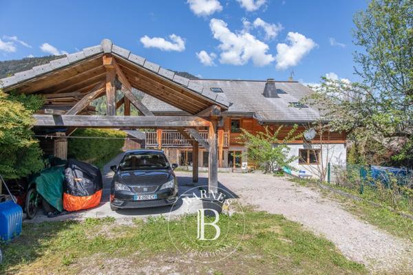 Morzine, Chalet 9 Chambres -  240 m² à vendre
