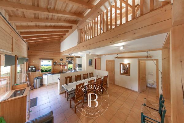 Morzine, Chalet 9 Chambres -  240 m² à vendre