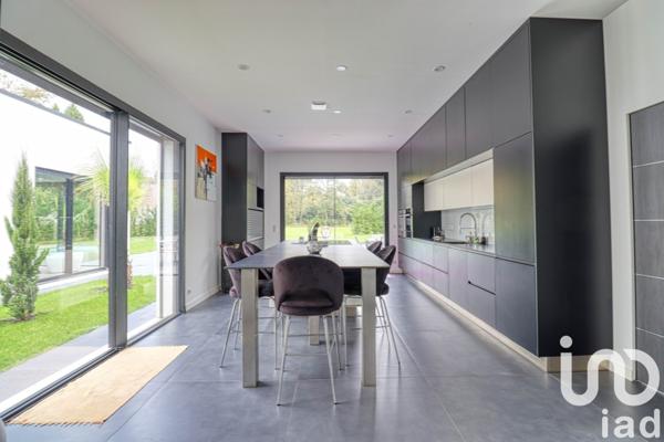 Maison à vendre 7 pièces 300 m² Lamorlaye